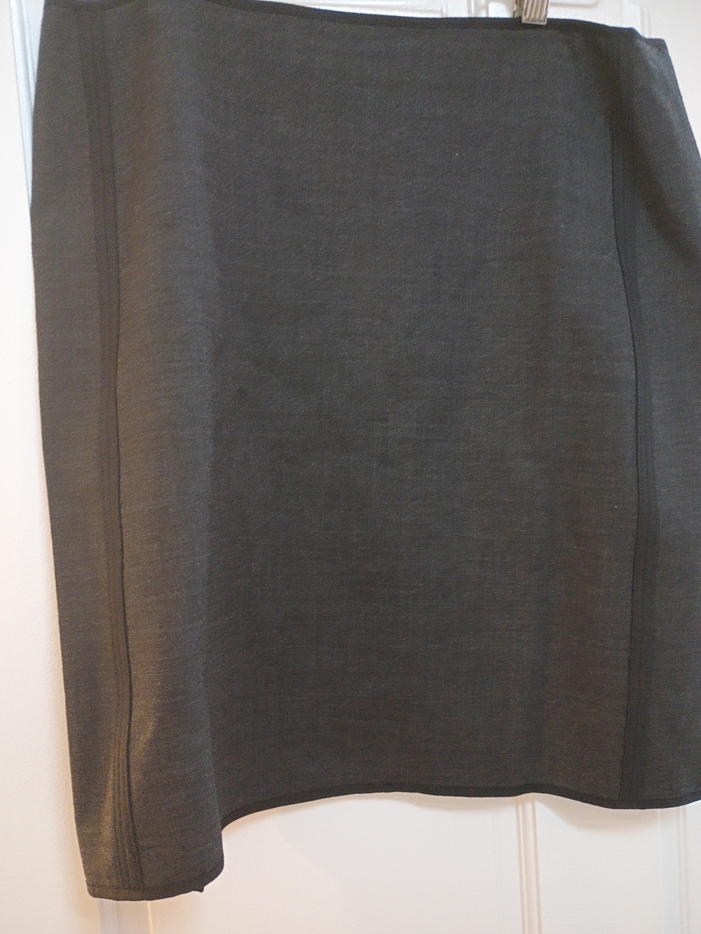 Classic Minimalist Designer Gray Pencil Skirt